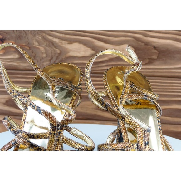 GUESS Women Sz 9 M Gold Strappy Synthetic‎ Shoes - Picture 3 of 7